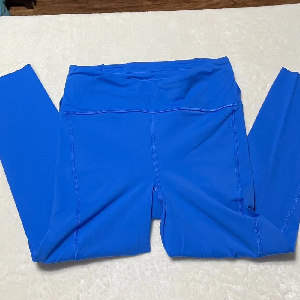 Lululemon Free to Speed 23” in Wild Bluebell - Picture 4 of 9